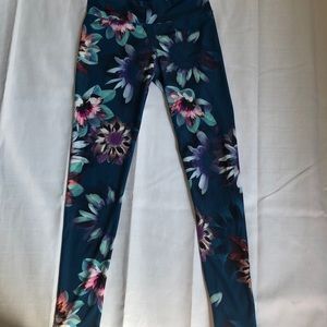 patterned leggings